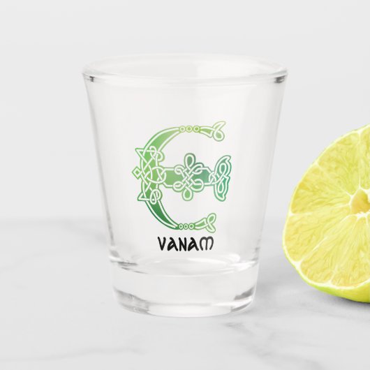 16e eeuw Celtic Knot Decorative Capital E Shot Glas (Voorkant)