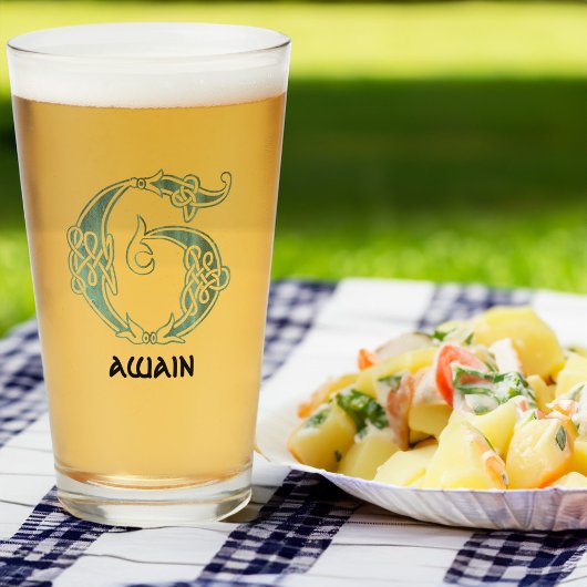 16e eeuw Celtic Knot Decorative Capital G Glas