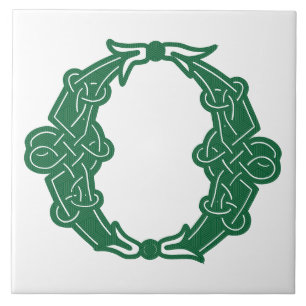 16e eeuw Celtic Knot Decorative Capital O Tegeltje