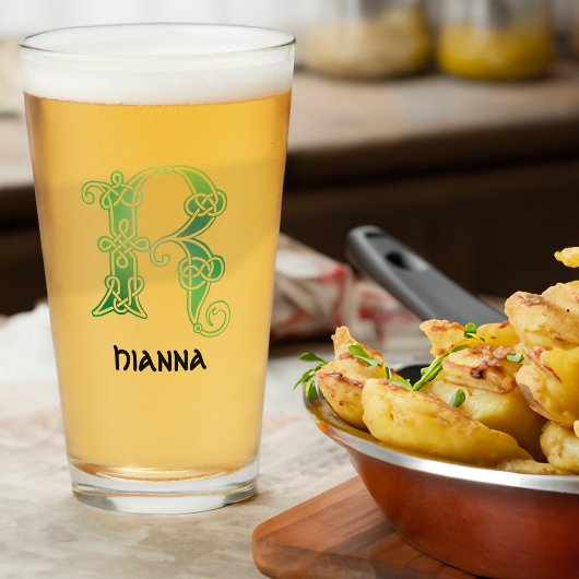 16e eeuw Celtic Knot Decorative Capital R Glas