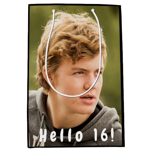 16e verjaardag aangepaste foto hallo 16 jongen medium cadeauzakje (Voorkant)