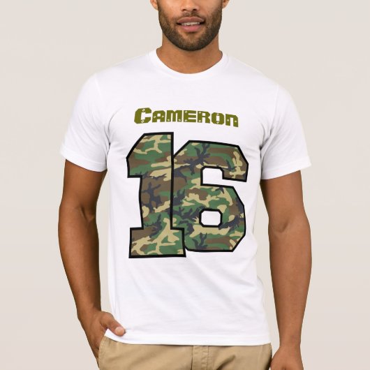 16e verjaardag Camo Eén jaar aangepaste naam V012E T-shirt (Voorkant)