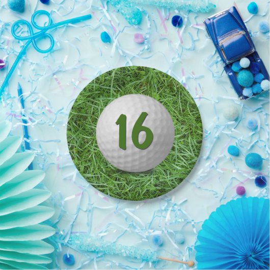 16e verjaardag Golfbal op Bord van graspapier (Feest)