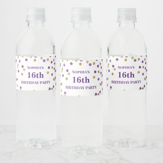 16e verjaardag Paarse gouden Confetti Waterfles Etiket (Flessen)