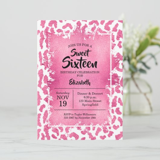 16e verjaardag van de meisjesluipaard (Staand voorkant)