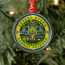 16e Veteraan van de Militaire Politiebrigade Deser Metalen Ornament