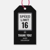 16th Birthday Speed Limit Black and White Sign Cadeaulabel (Voorkant)