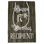 17e verjaardag: Fancy, Faux Wood Kijk + Aangepaste Medium Cadeauzakje (Voorkant)