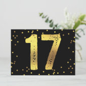 17e verjaardag Faux Gold Foil Confetti Black Kaart (Staand voorkant)