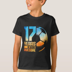 17e verjaardag Jongen Meisje Voetbalspeler Voetbal T-shirt