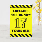 17e verjaardag: Leuke stencil stijl tekst, aangepa Kaart (Gele Bloem)