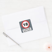 18 is wanneer het feest begint vierkante sticker (Envelop)