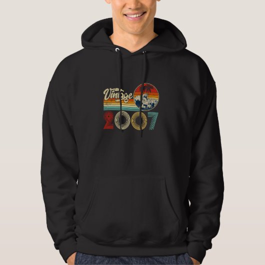 18 jaar oude geschenken Vintage geboren in 2007 Re Hoodie (Voorkant)