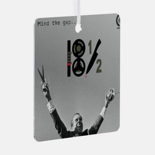 18½ versiering metalen ornament (Voorkant Rechts)