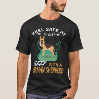 18 Voel je veilig 's nachts Slaap met een Duitse h T-shirt