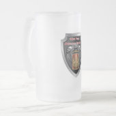 18e veldartillerijbrigade in de lucht matglas bierpul (Voorkant links)