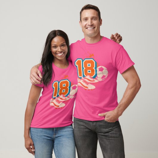 18e verjaardag Boy Soccer Player Football 18 jaar T-shirt (Unisex)