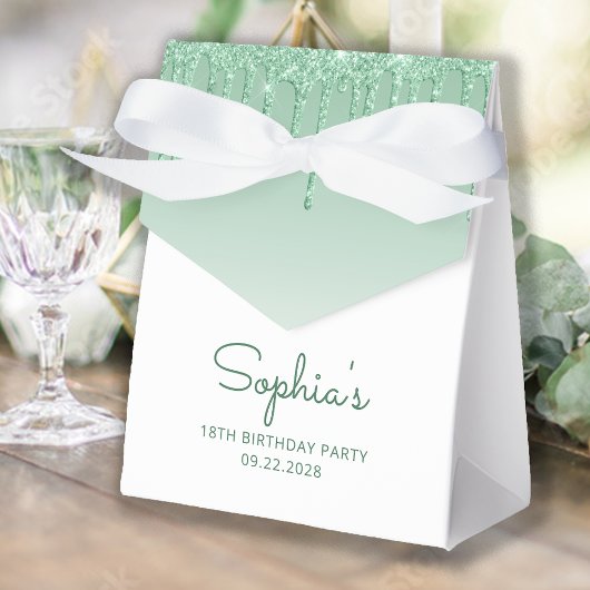 18e Verjaardag Elegante Groene Glitter Drip Script Bedankdoosjes