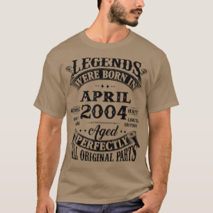 18e verjaardag Gift Legends Geboren in april 2004  T-shirt