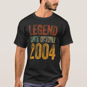 18e verjaardag oktober Geboren op 18 jaar Legende T-shirt