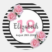 18e verjaardag roze rozen op zwarte witte strepen ronde sticker (Voorkant)
