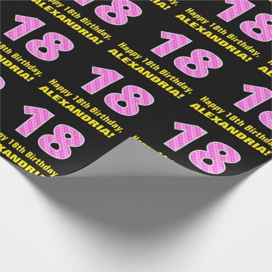 18e verjaardag: Roze strepen en harten "18" + Naam Cadeaupapier (Hoek)