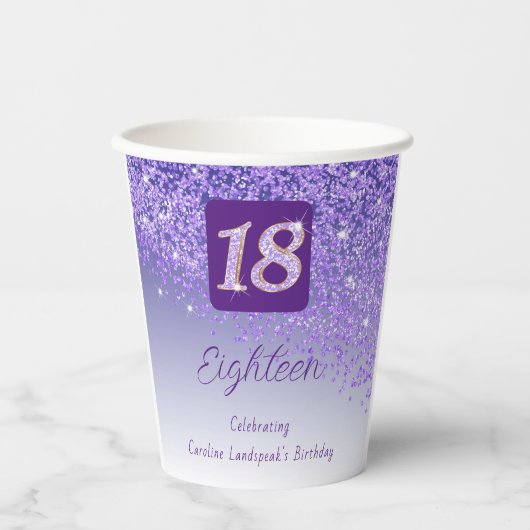 18e verjaardag Stijlvolle vallende Paarse glitter Papieren Bekers (Voorkant)