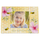 18e verjaardag van bijen roze bloemen honingraat groot cadeauzakje (Voorkant)