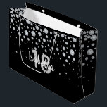 18th birthday black white name glamorous diamonds groot cadeauzakje<br><div class="desc">An elegant and glamorous 18th birthday gift bag. Black backdrop and nep-diamonds. Templates for a name and age 18. White and gray kleured letters. The name is written with a hand-lettered style script.</div>