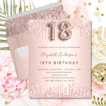 18th Birthday roos gouden glitter budget uitnodigi<br><div class="desc">Een moderne, stijlvolle en glamoureuze uitnodiging voor het 18e verjaardagsfeest van een meisje. Een faux roos gouden metalen achtergrond met een elegante faux roos goudglitter drip, verfdruppelaar. De naam wordt geschreven met een modern donker roos goudkleurig handgeschreven stijlmanuscript met letters. Pas je partijgegevens aan en voeg deze toe. Nummer 18...</div>