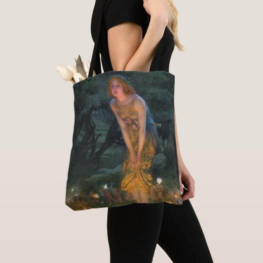 1908, Midzomernacht door Edward Robert Hughes Tote Bag (Dichtbij)