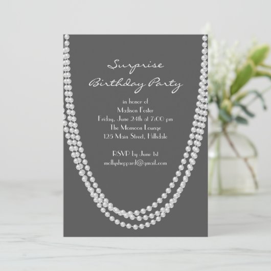 1920's Pearl Surprise Verjaardagsfeest Nodig grijs Kaart (Staand voorkant)