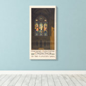1923 Poster van een kerk met Glazen in lood raam. Canvas Afdruk (Insitu (Houten vloer))