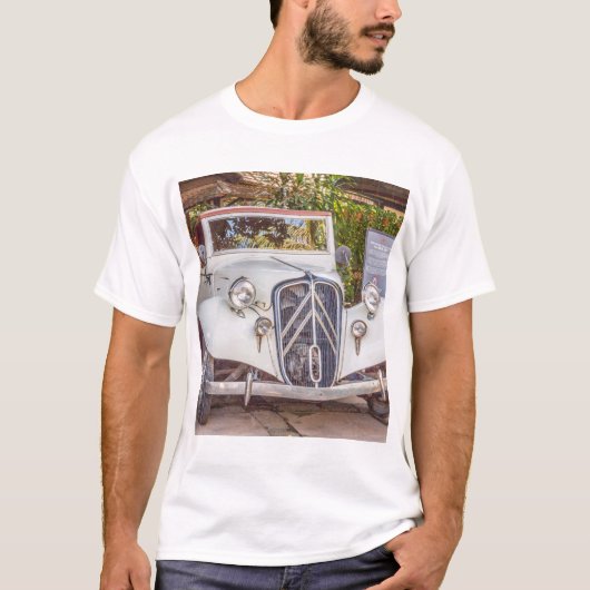 1934 Citroen Traction Avant classic car T-shirt (Voorkant)