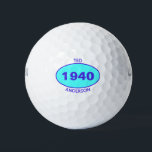 1940 Editable 80th Birthday Blue Personalized Golfballen<br><div class="desc">1940 Bewerkbare 80e verjaardag Blauw Gepersonaliseerde golfballen voor de coole vader,  papa,  oom,  broer neef golfer. Voeg zijn voornaam,  achternaam of monogram toe.</div>