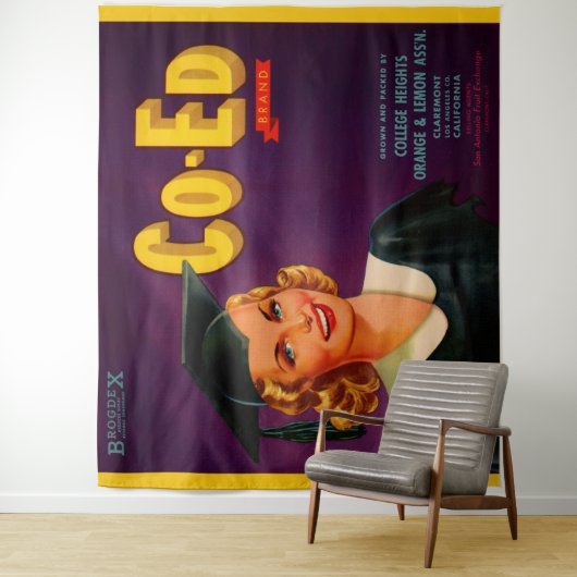 1940s Co-Ed Brand citrus crate print Wandkleed (In situ)