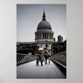 1940's op Millennium Bridge Londen (6331) Poster (Voorkant)
