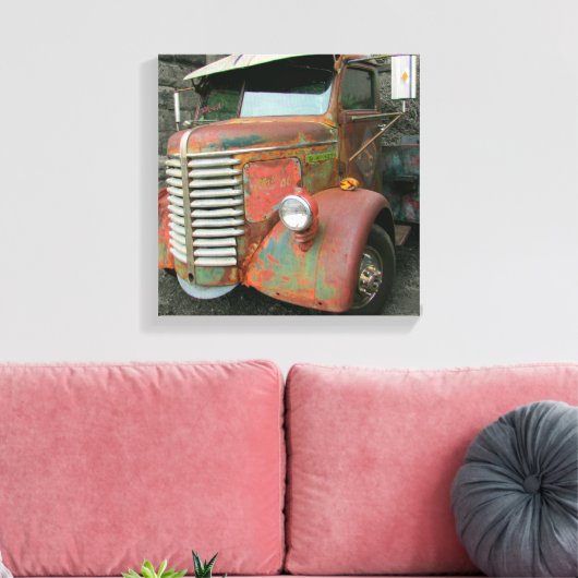 1947 Diamond T Wrak Canvas Afdruk (Insitu (Woonkamer))