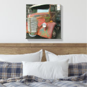 1947 Diamond T Wrak Canvas Afdruk (Insitu (Slaapkamer))