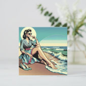 1950's Retro Woman Zittend op het strand Kaart (Staand voorkant)