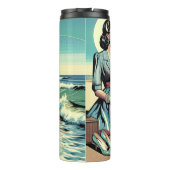 1950's Retro Woman Zittend op het strand Thermosbeker (Achterkant)