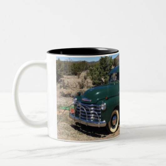 1953 Chevy Pickup Truck green  Santa Tweekleurige Koffiemok (Links)