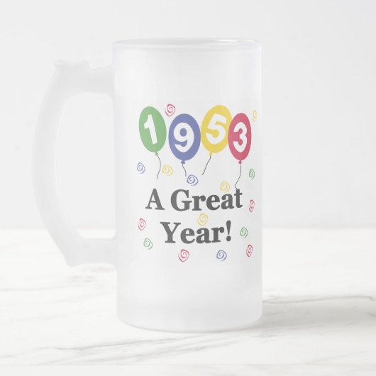 1953: een grote jaardag matglas bierpul (Links)