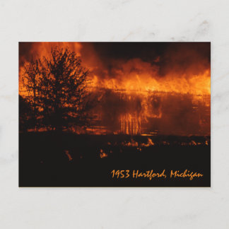 1953 Hartford Michigan Huis in brand Briefkaart