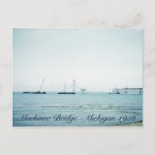 1956 Bouw van de Mackinac Bridge Michigan Briefkaart (Voorkant)