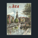 1956 Fly BEA Amsterdam UK Travel Briefkaart<br><div class="desc">Het is een reproductie van een  reisposter (1954) om British European Airways (BEA) te adverteren. Beautiful geïllustreerd door Peter Collins (1923-2001). Maak je reisherinneringen duurzaam met dit prachtige souvenir briefkaart. Een ideaal geschenk voor je geliefden of een verzamelaar van traditionele reisadvertenties en kunst</div>