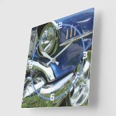 1957 blauwe Chevy Custom-auto, witte nummers Vierkante Klok (Hoek)