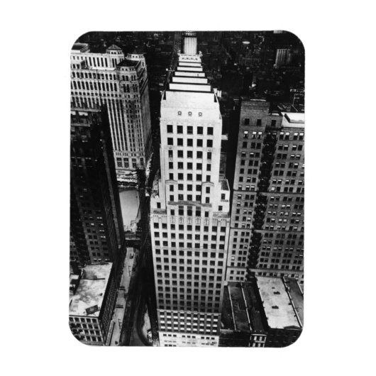 1960: An aerial view of a Chicago skyscraper Magneet (Verticaal)