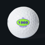 1960 Editable 60th Birthday Green op persoonlijke  Golfballen<br><div class="desc">1960 Bewerkbare 60e Verjaardag Groene Gepersonaliseerde Golfballen voor de coole vader,  papa,  oom,  broer neef golfer. Voeg zijn voornaam,  achternaam of monogram toe.</div>