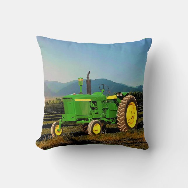 1962 Big Green Tractor Square Kussens (Voorkant)
